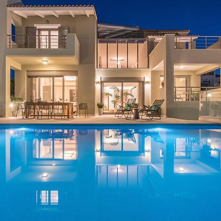 Akemi Luxury Villa Циливи Экстерьер фото