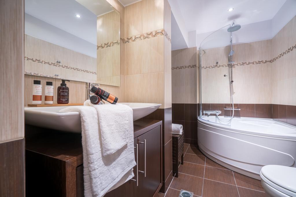 Akemi Luxury Villa Циливи Экстерьер фото
