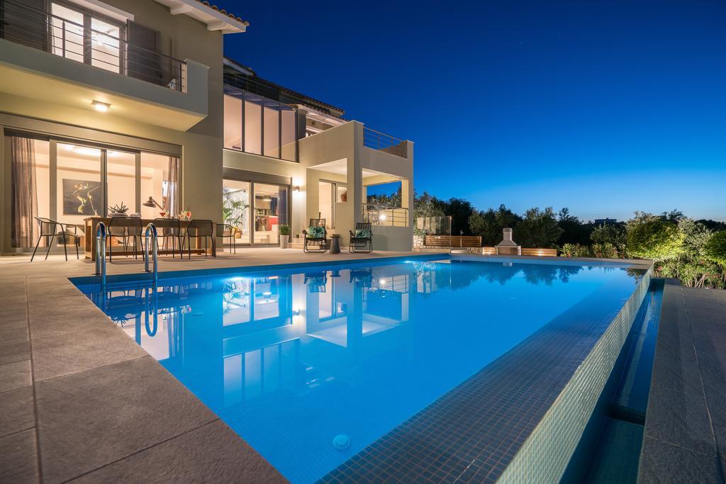 Akemi Luxury Villa Циливи Экстерьер фото