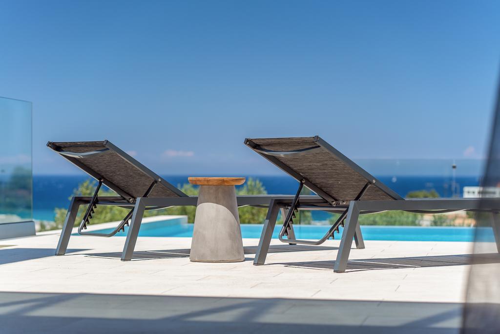 Akemi Luxury Villa Циливи Экстерьер фото